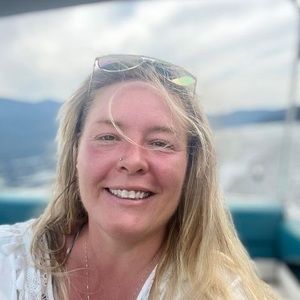 Meet your Posher, Lisa